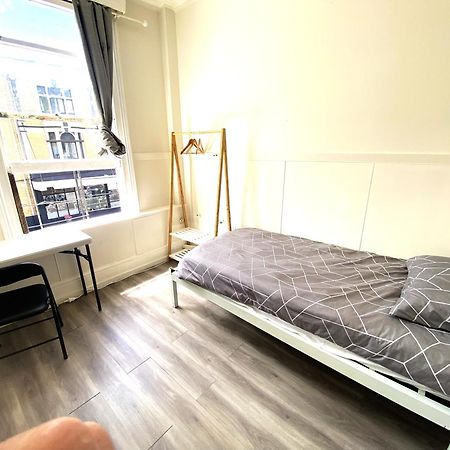 215 Edinburgh Castle Hostel Auckland Bagian luar foto