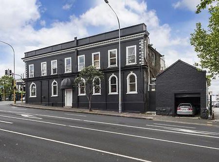 215 Edinburgh Castle Hostel Auckland Bagian luar foto