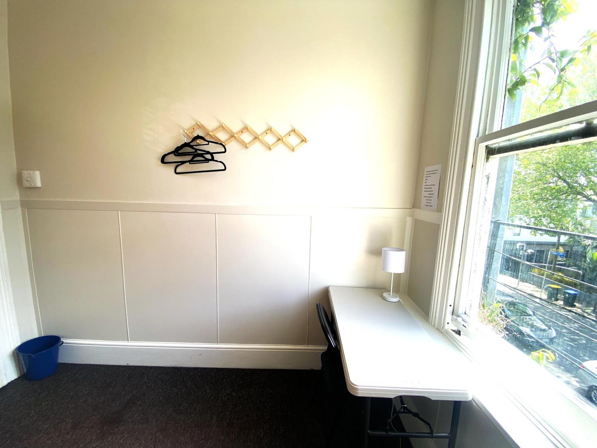 215 Edinburgh Castle Hostel Auckland Bagian luar foto