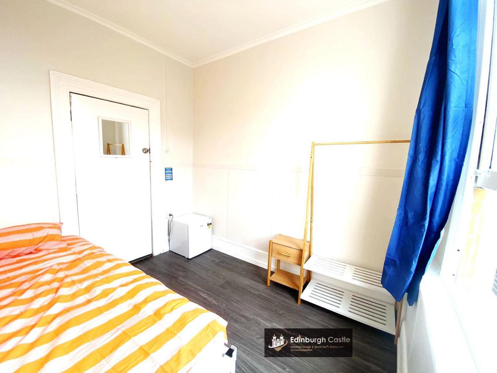 215 Edinburgh Castle Hostel Auckland Bagian luar foto